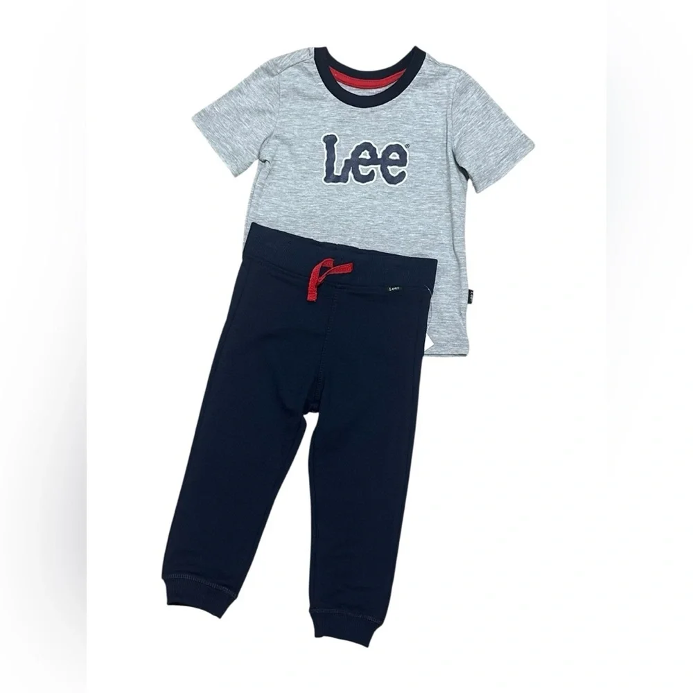 Lee. NWT. 3-Piece Play Outfit in Gray, Navy & Red-Striped.